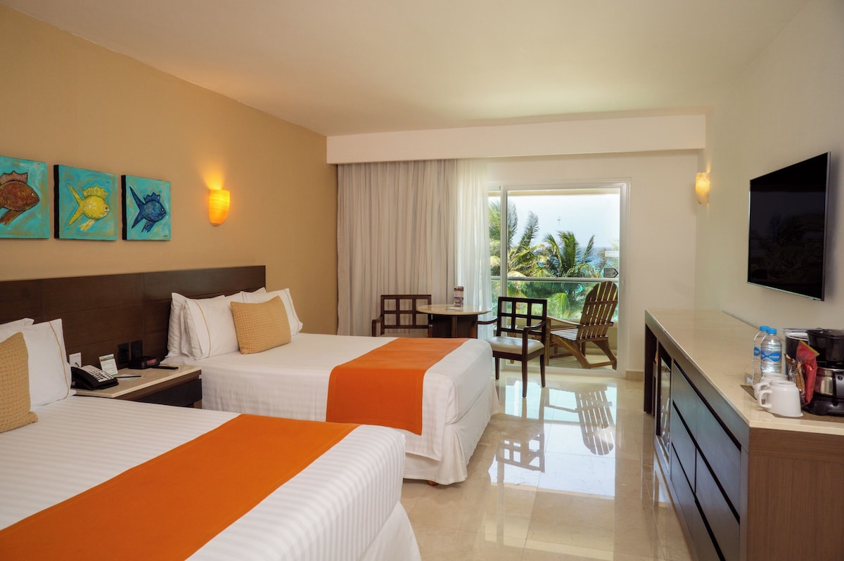 Hotel Flamingo Cancun All Inclusive photo 7